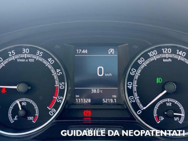 SKODA Rapid Spaceback 1.6 TDI 115 CV Design Edition *OK NEOPAT rif. 23979994 - Foto 9