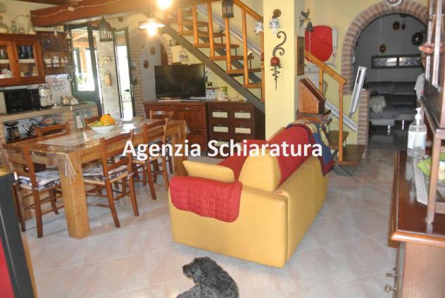 SANT'ANGELO IN LIZZOLA VENDESI CASOLARE STORICO CON SCOPERTO ESCLUSIVO - Foto 12