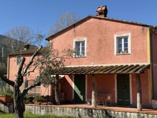 Trilocale in affitto a Ameglia