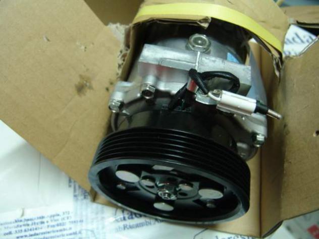 Compressore dacia duster/sandero/logan 8200866441