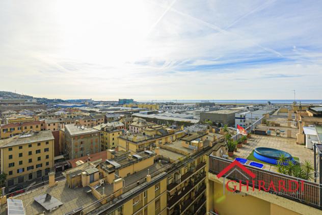 Pentalocale in vendita a Genova
