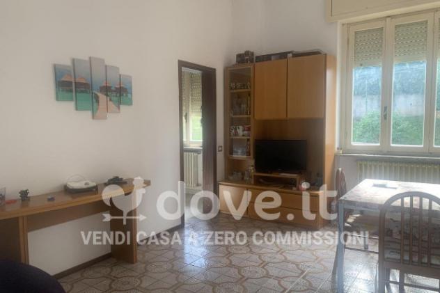 Casa indipendente di 253 m² con più di 5 locali e posto auto in vendita a Veduggio con Colzano - Foto 2