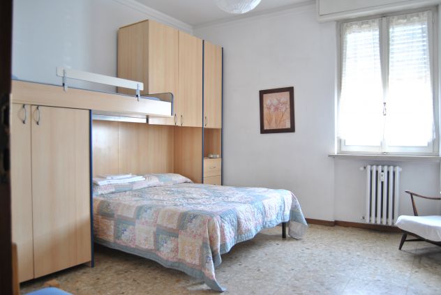 APPARTAMENTO 8 POSTI/ZONA OSPEDALE - Foto 2