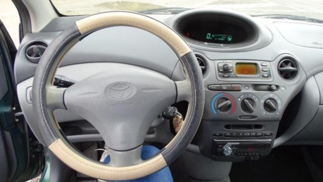 TOYOTA Yaris 1.0i 16V, 68 cv, cat 3 porte.. rif. 24170819 - Foto 10
