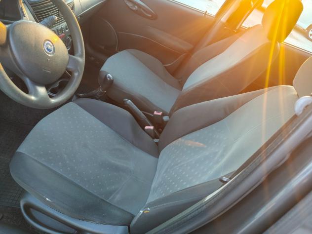 Fiat Punto 1.3 Multijet 16V 5 porte Dynamic - Foto 9