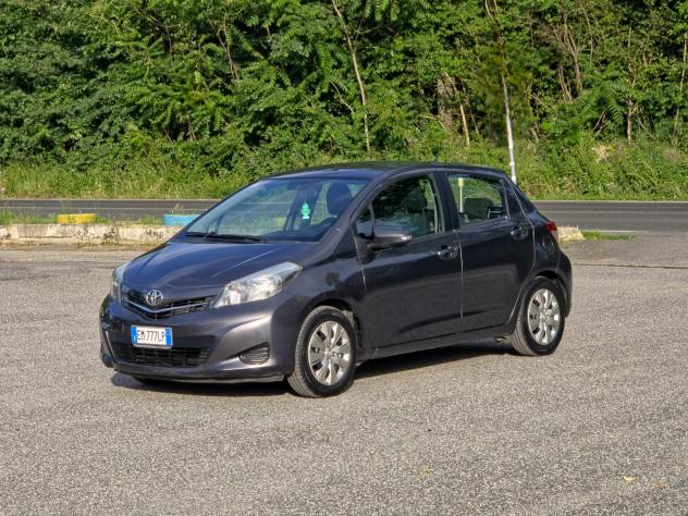 Toyota Yaris 1.0 5 porte Lounge CV-69 E5B Manuale NEO - Foto 3
