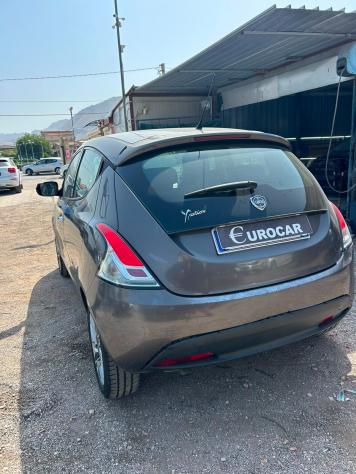 Lancia Ypsilon 1.2 69 CV Unyca VISTA E PIACIUTA - Foto 6