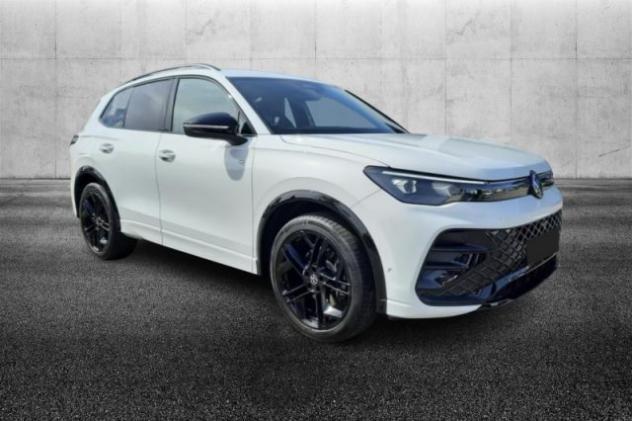 VOLKSWAGEN Tiguan 2.0 TDI 150 CV DSG R-Line rif. 23757983