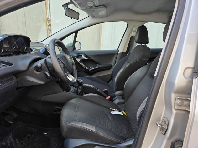 Peugeot 208 BlueHDi 1.6 5 porte Allure - Foto 10
