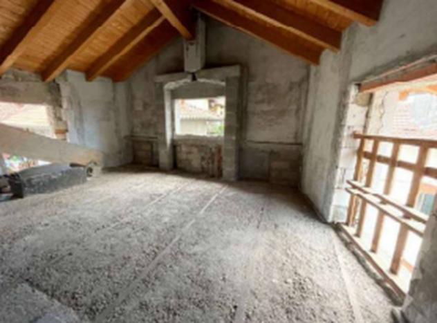 Immobile in asta di 172 m² in vendita a Cocquio-Trevisago - Foto 3