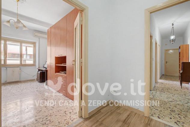 Appartamento di 99 m² con 3 locali e box auto in vendita a Roma - Foto 3