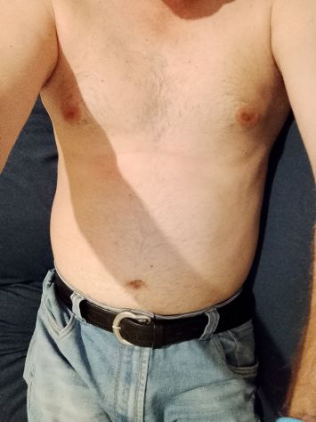 Uomo cerca donne vogliose Tel:3389800497