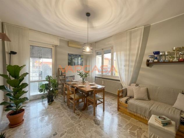 BILOCALE CON INGRESSO INDIPENDENTE, BALCONE E BOX