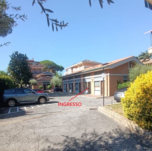 Morena Anagnina ufficio mq 62 con posto auto - Foto 4