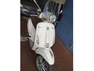 VENDO VESPA PRIMAVERA 125 PIAGGIO A ROMA