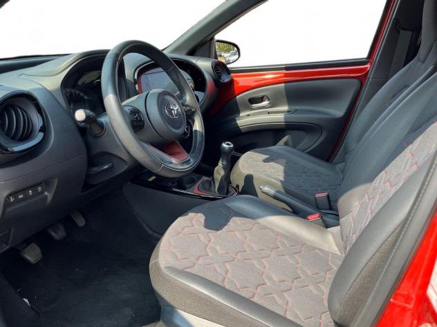 Toyota Aygo X 1.0B (72 CV) Lounge - Foto 7