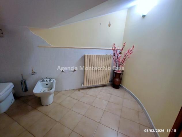 AMPIO APPARTAMENTO CON MANSARDA, INGRESSO INDIPENDENTE - Foto 17