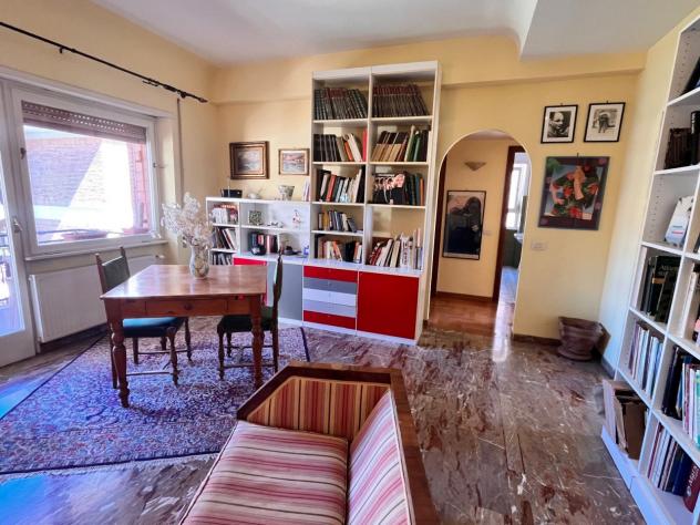 APPARTAMENTO di 3 vani e di 100 mq (ROMA) rif. ROMA 440 - Foto 13