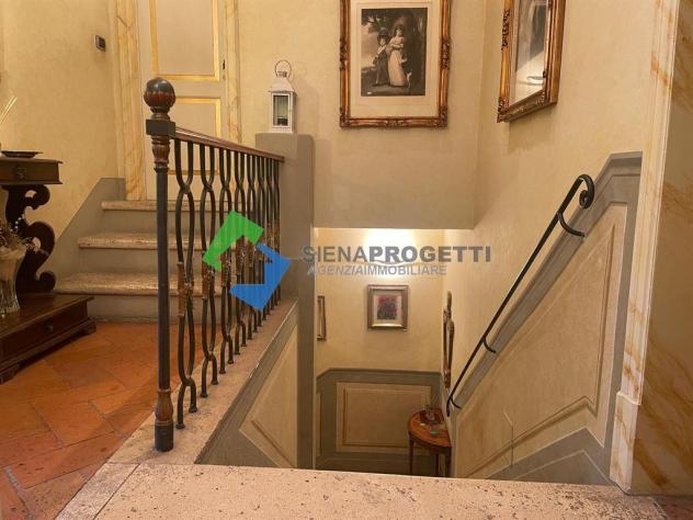Prestigioso appartamento finemente ristrutturato nel Centro storico di Siena. - Foto 2