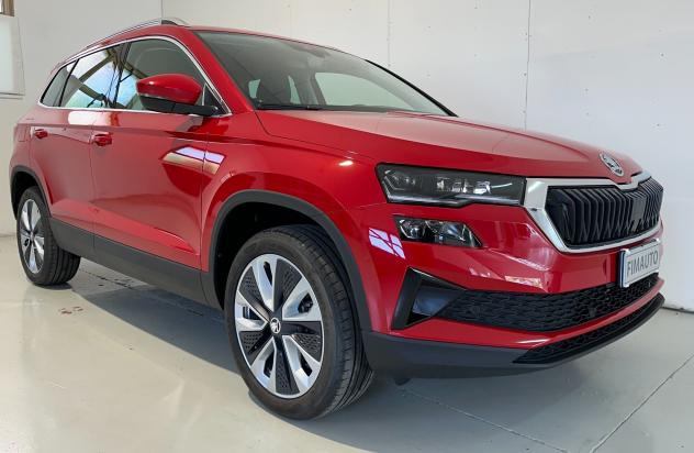 Skoda Karoq 1.0 TSI 110 CV Style KM0 - 2024 - Foto 2