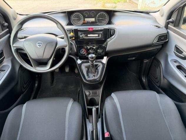 Lancia Ypsilon 1.2 x neopatentati - Foto 6