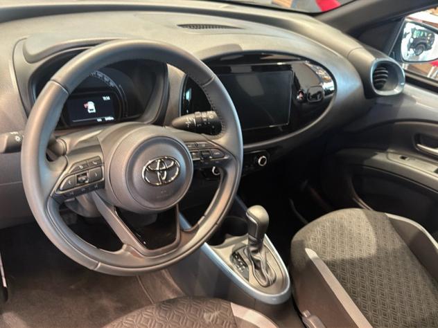 Toyota Aygo X 1.0B (72 CV) Trend S-CVT - Foto 10