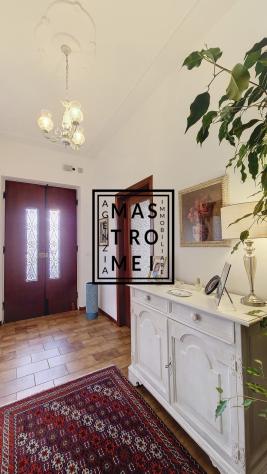 CASA INDIPENDENTE di 9 vani e di 210 mq (ALTOPASCIO) rif. 3486 - Foto 10