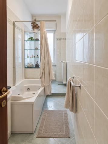 Via Levi, proponiamo appartamento biesposto in una palazzina bifamiliare con giardino privato, ristrutturata nel 2007. L'immobile è composto da ingr - Foto 10