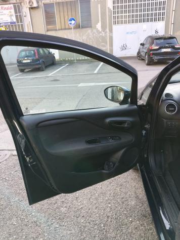 Fiat Punto 1.4 8V 5 porte Easypower Street - Foto 7