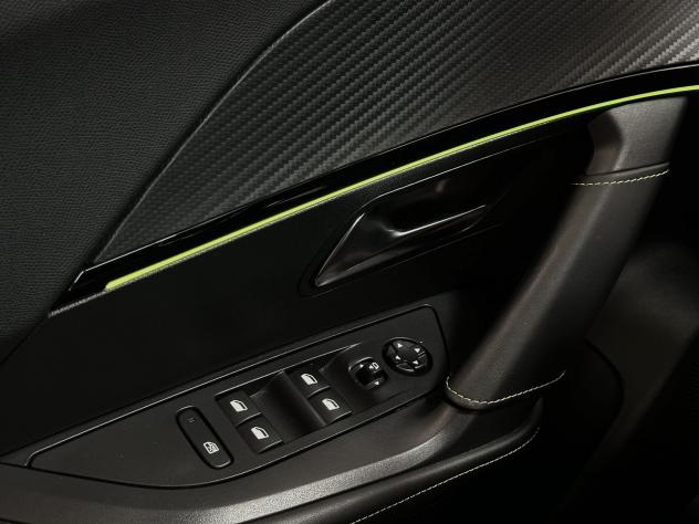 Peugeot 2008 motore elettrico 136 cv GT Full Led Tetto Neopat. - Foto 6