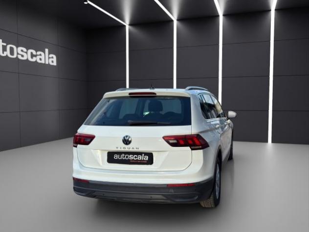 VOLKSWAGEN Tiguan 2.0 TDI 150 CV SCR DSG Life rif. 23603253 - Foto 5
