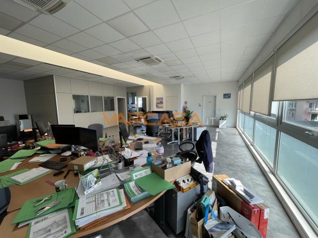 UFFICIO IN AFFITTO POSIZIONE DI FORTE PASSAGGIO - Foto 12