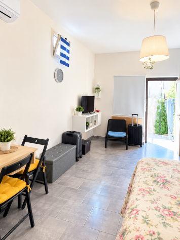 BATTISTINI MONOLOCALE ARREDATO CONDOMINIO INCLUSO - Foto 4