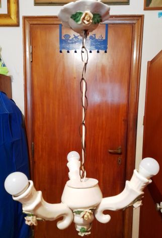 Lampadario con tre bracci in ceramica 32x58 - Foto 4