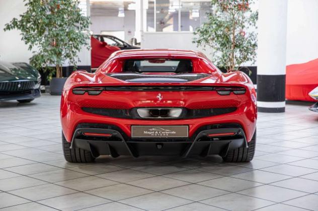 FERRARI 296 GTB|CARBON+LEDS|LIFT|CAMERA|SCUDETTI|CARPLAY rif. 23961001 - Foto 6