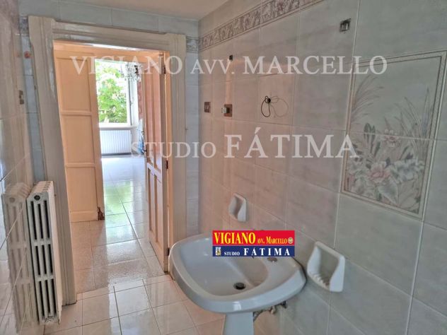 FOGGIA - VENDESI - V.LE 24 MAGGIO, 63 - VANI 4/MQ. 144 CAT. -DOPPIA ESPOSIZIONE - Foto 7