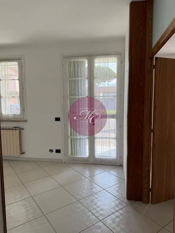Classe (Ra) - Villetta Bifamiliare con giardino angolare e tre letto - Foto 5