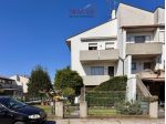 Villetta su tre piani con tre camere e giardino esclusivo