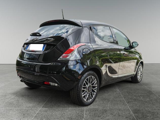 Lancia Ypsilon 1.0 FireFly 5 porte S&S Hybrid Gold - Foto 3