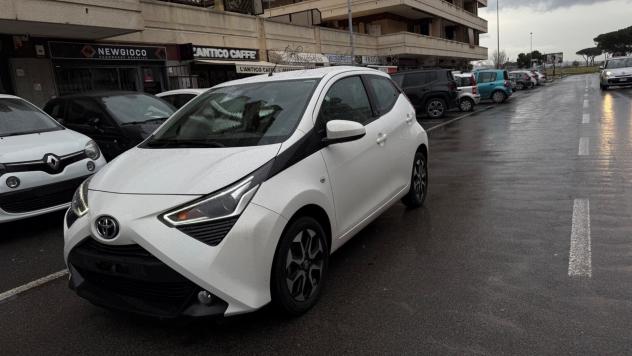 Toyota Aygo Connect 1.0 VVT-i 72 CV 5 porte x-play LED KAMERA PDC BLUETOOTH NAVI - Foto 3