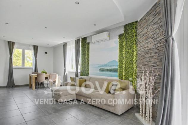 Villa di 170 m² con 4 locali e box auto in vendita a Leggiuno - Foto 6