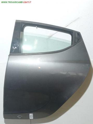 PORTA POST. SX GRIGIO SCURO MET. CON ALZ MAN / SE  999-U1561463 Carrozzeria  Lamierati esterni  Porte  Porta post. sx. LANCIA - NEW YPSILON - 2011  20
