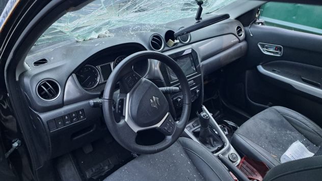 Ricambi vari Suzuki Vitara 1.6 benzina 4x4 del 2017 - Foto 5