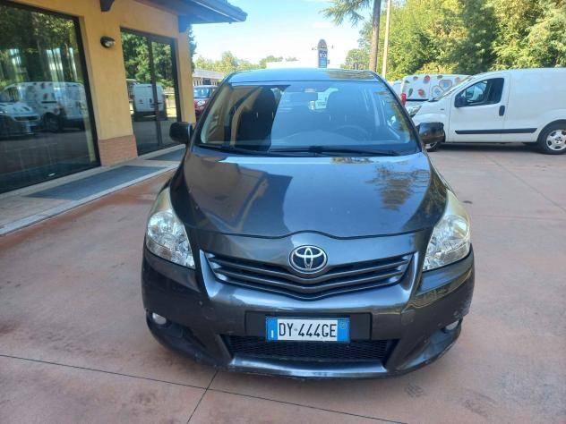 Toyota Verso 2.0 D - Foto 2