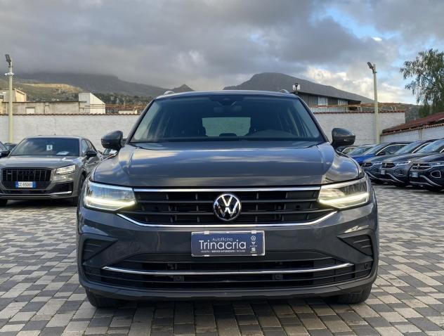 Volkswagen Tiguan Life 2.0 TDI 122 CV - Foto 2