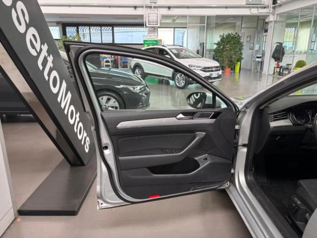VOLKSWAGEN Passat Variant 2.0 TDI SCR EVO DSG Business rif. 24013613 - Foto 6