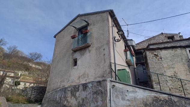 Casa indipendente 136 mq in Vendita a Castelpizzuto - Foto 2