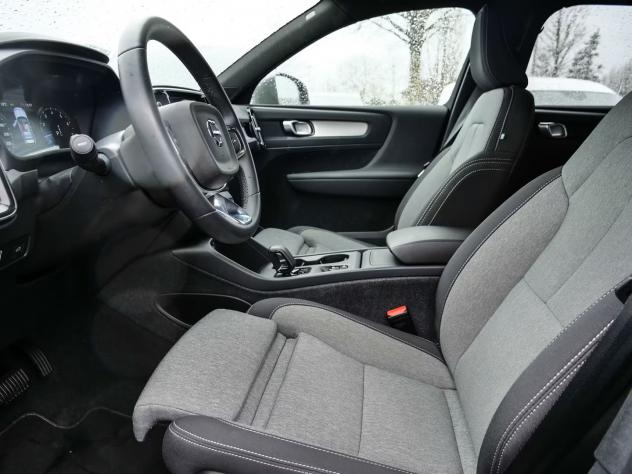Volvo XC40 T2 automatico Core 2WD - Foto 7