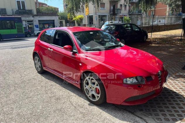 Alfa Romeo 147 3.2i V6 24V cat 3 porte GTA - Foto 3