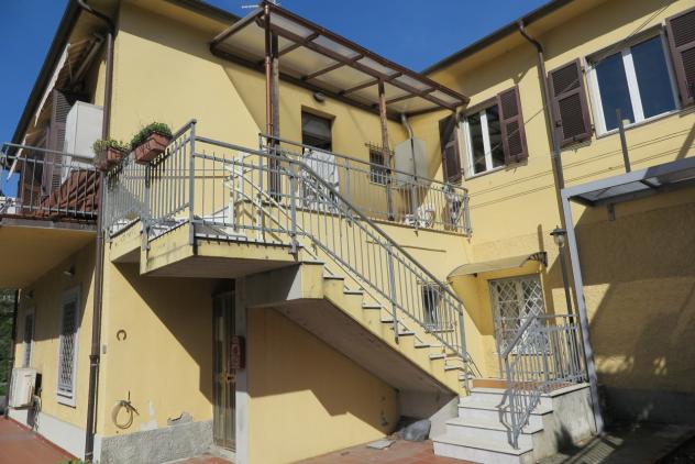 Pentalocale in vendita a Vezzano Ligure